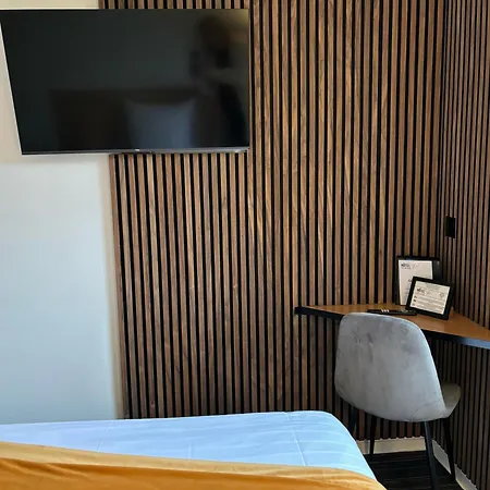 Premium Hotel